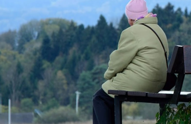 اجتماع العزلة مع السمنة يرفع معدل الوفاة