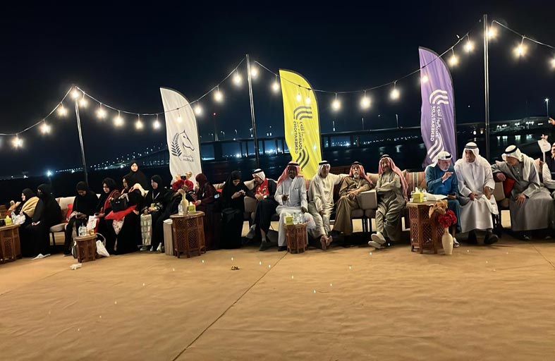 بلدية مدينة أبوظبي تنظم يوماً مجتمعياً لكبار المواطنين والمقيمين على شاطئ البطين