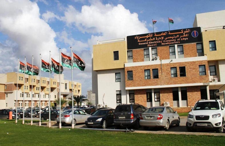 استهداف شركات الكهرباء.. من يعبث بالبنية التحتية في ليبيا؟