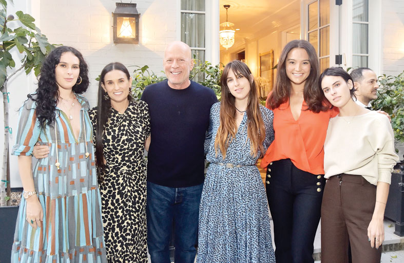 إيما هيمينج: 