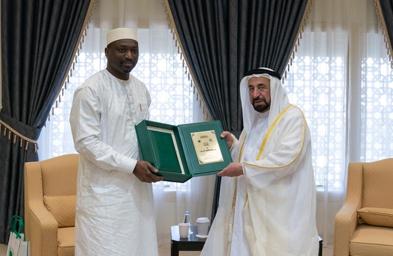 سلطان القاسمي يستقبل أمين عام مجمع الفقه الإسلامي