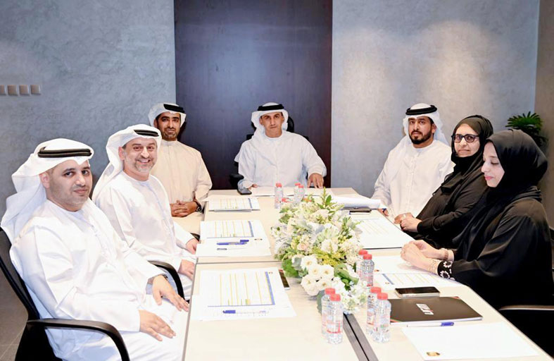 اتحاد الإمارات للمواي تاي والكيك بوكسينج يطلع على تقارير الأداء