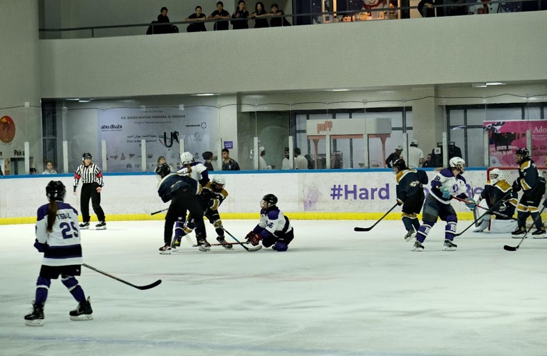 6 فرق تتنافس اليوم على كأس الاتحاد لهوكي الجليد بالعين