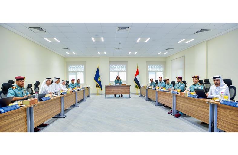 لجنة القيادة العليا بشرطة الشارقة تناقش استراتيجية جودة الحياة الأمنية 2031