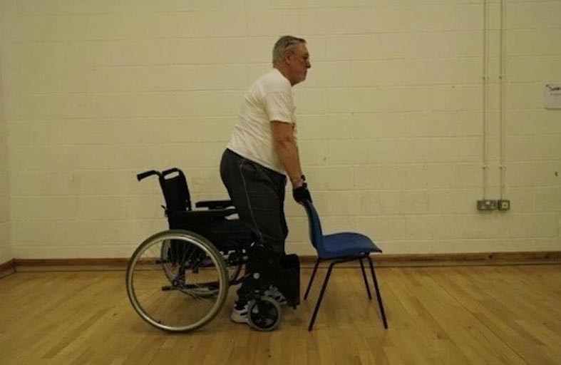 يمشي من جديد بفضل الرياضة بعد 28 عاماً