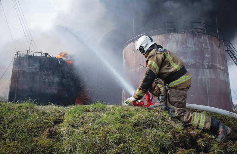أوكرانيا تستهدف منشآت روسية للطاقة بالمسيّرات 