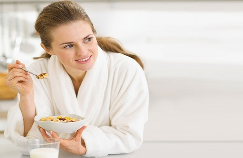 لجوع منتصف الليل.. 5 وجبات خفيفة صحية لا تسمن