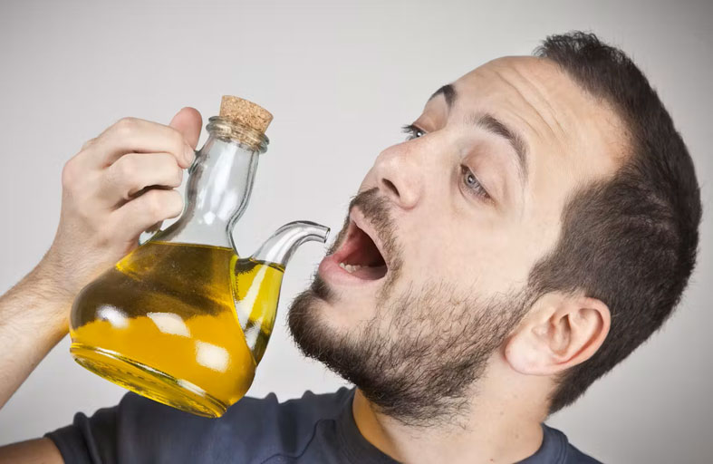 العلم لم يثبت وجود تأثير خارق لزيت الزيتون على معدة فارغة