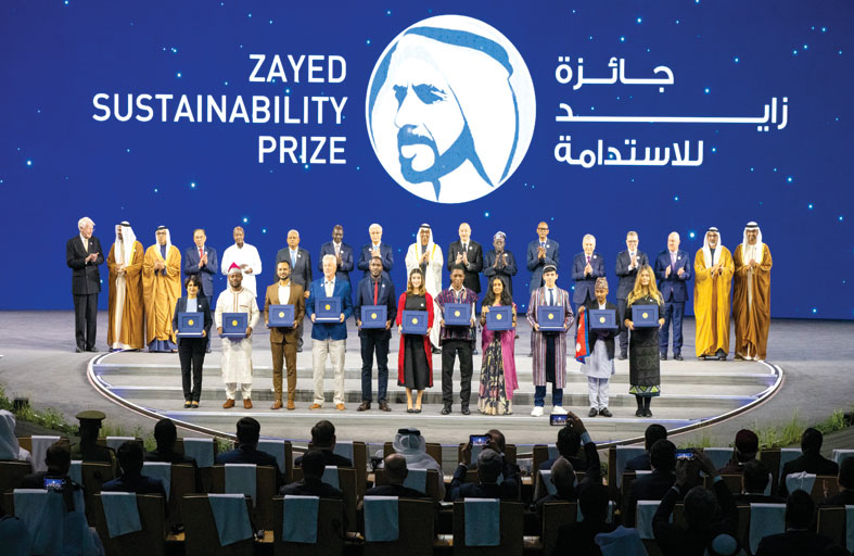 رئيس الدولة يكرم الفائزين بجائزة زايد للاستدامة لعام 2025 