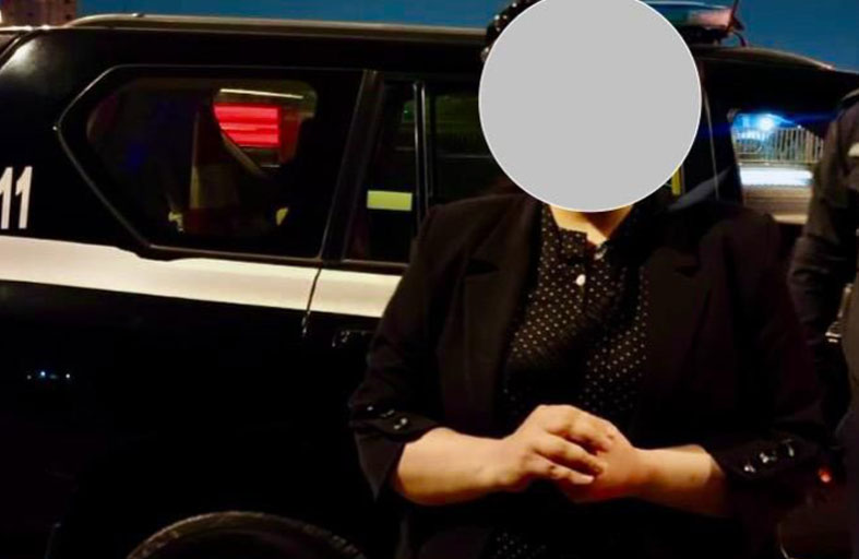 طبيبة تحاول الانتحار من أعلى جسر 