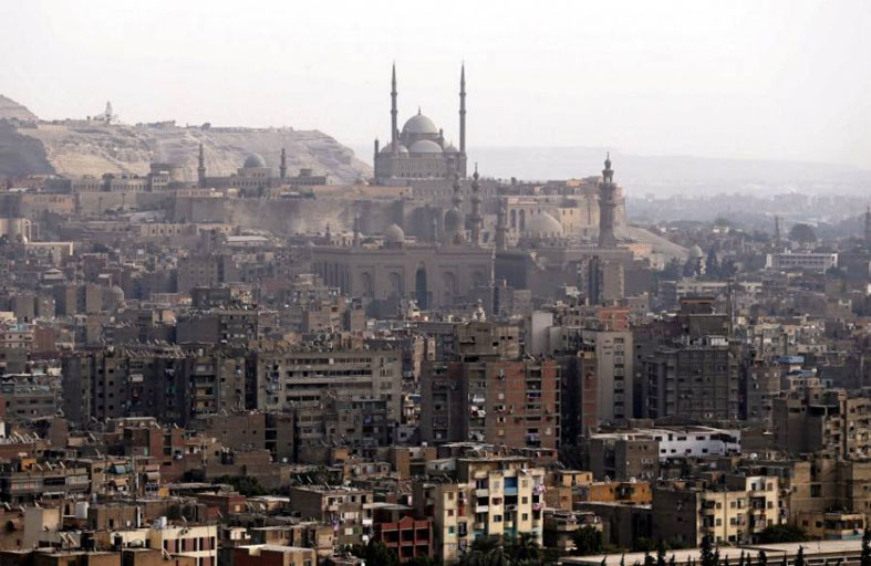 مصر تدرس فتح دور العبادة أول يوليو   