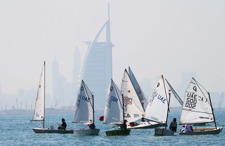 أولى جولات بطولة «جونيور ريغاتا» في جميرا اليوم