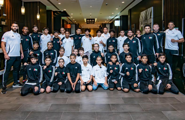 بدء توافد البعثات المشاركة في بطولة العالم للفنون القتالية المختلطة للناشئين إلى أبوظبي 