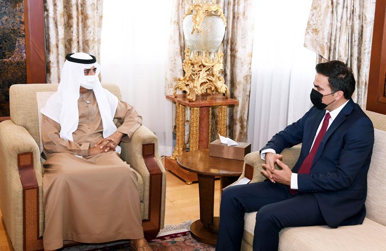 نهيان بن مبارك يبحث مع نياز بارزاني تعزيز التعاون في مجال التسامح والتعايش