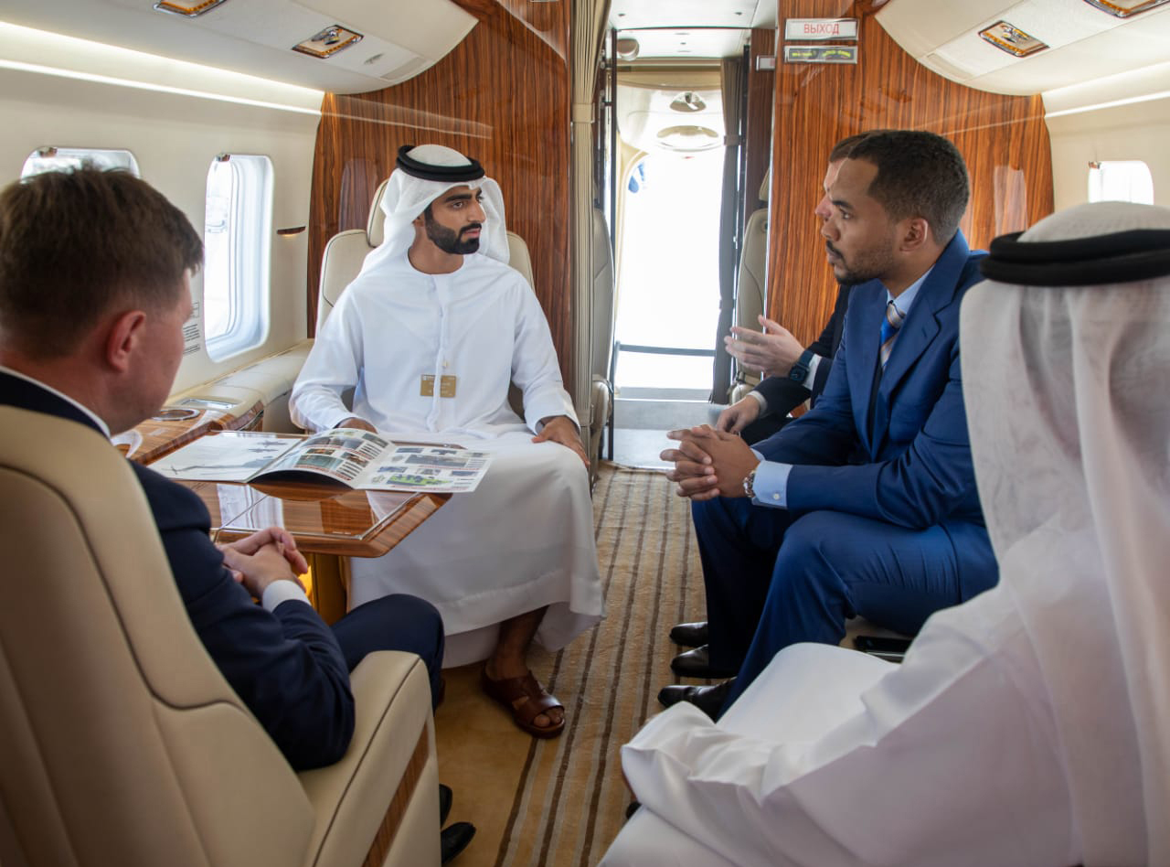حميد بن عمار النعيمي يزور معرض دبي للطيران 2021 