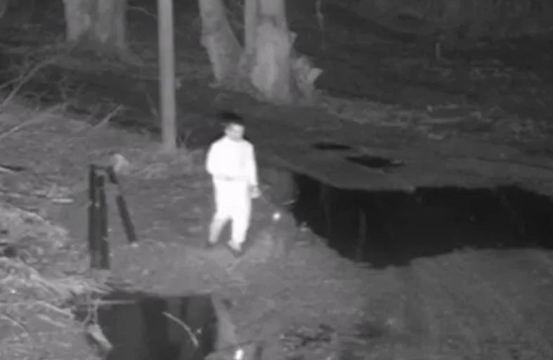 يحاول دخول روسيا مشياً للقاء فتاة تعرف عليها عن طريق الإنترنت 