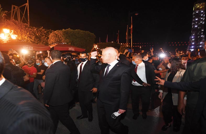 تونس: 87 % من التونسيين يؤيدون قرارات الرئيس