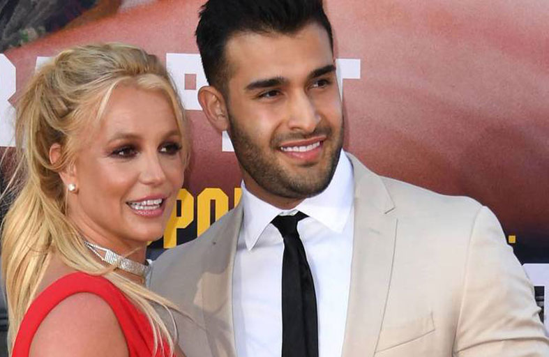 سبيرز و أصغري في إجراءات الطلاق