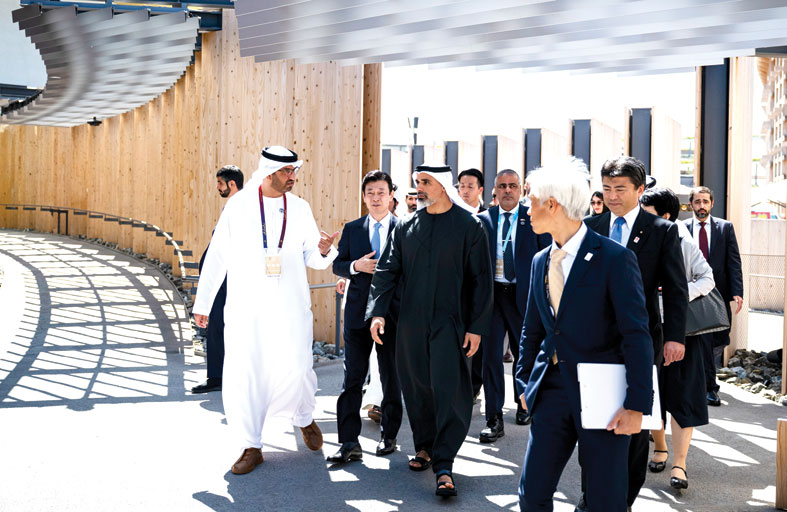 ولي عهد أبوظبي يزور جناح اليابان في معرض «إكسبو 2025 أوساكا» 