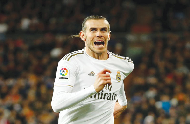 رئيس ريال مدريد الأسبق لا يستبعد إعارة بيل