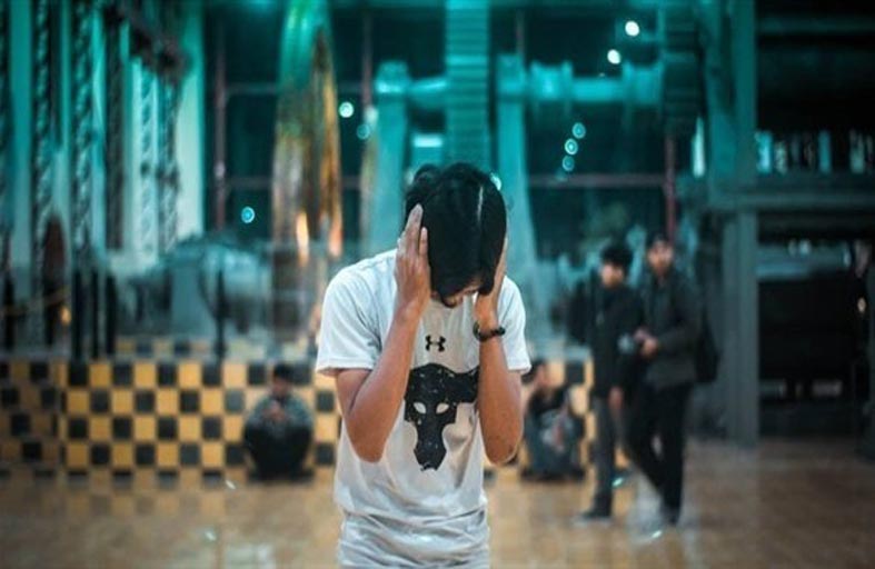 حالة نادرة تجعلها غير قادرة على تحمل صوت أنفاس الآخرين