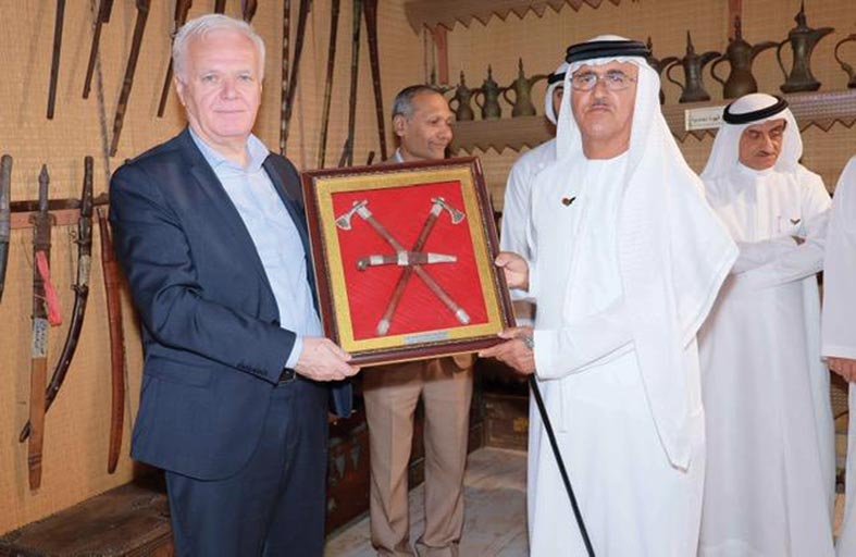سفير البوسنة والأعيان في ضيافة بن لقيوس ومتحف الشحوح