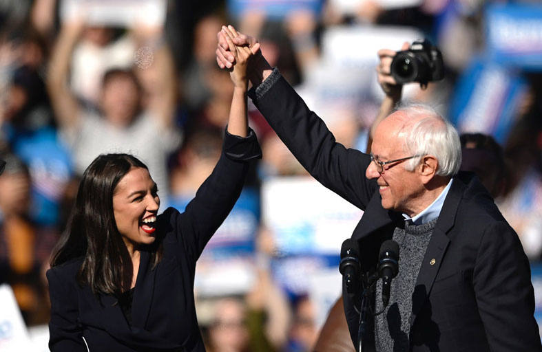 بطل نيو هامبشاير: ساندرز، المرشح العائد من بعيد...!