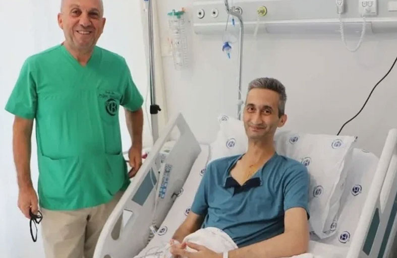 ينجو من جراحة قلب نادرة عقب اكتشاف خطأ عمره 13 عاماً