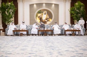 محمد بن زايد يتقبل تعازي محمد بن راشد والحكام في فقيد الوطن الشيخ خليفة