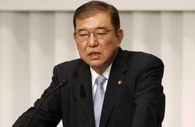 رئيس الوزراء الياباني يطلب من ترامب إلغاء الرسوم الجمركية 