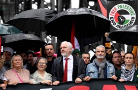 أسانج يشارك في مسيرة مؤيدة للفلسطينيين في سيدني 