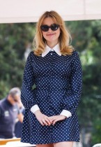 الممثلة إيمي لو وود خلال حضورها مهرجان البندقية السينمائي التاسع والسبعون.  (رويترز)