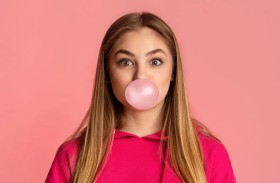 فوائد وأضرار مضغ اللبان