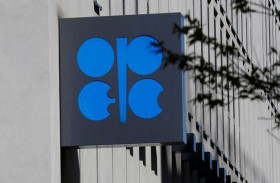اتفاق «أوبك+» قد يدعم الأسعار.. وتخمة المعروض باقية 
