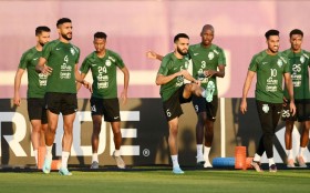 السعودية تتحدى ليفاندوفسكي.. وصدام أرجنتيني مكسيكي