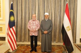 ملك ماليزيا يستقبل شيخ الأزهر ويؤكدان أهمية تعزيز التعاون لترسيخ قيم الحوار والتعايش