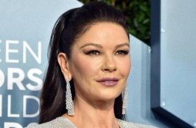 كاثرين جونز تطلق علامة  تجارية جديدة