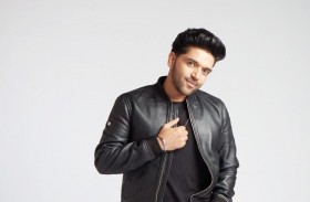 القرية العالمية تستضيف النجم غورو راندهاوا في حفل استثنائي على المسرح الرئيسي!