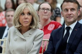 ماكرون وزوجته يقاضيان مؤثرة أميركية.. ما التهمة؟
