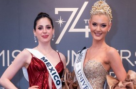 «توبيخ» متسابقة علناً يهزّ منظمة ملكة جمال الكون 