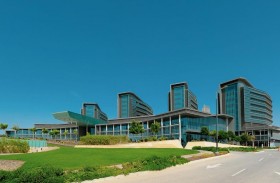 مدينة الشيخ شخبوط الطبية تنظم أنشطة وفعاليات متنوعة للتوعية بسرطان الثدي خلال شهر أكتوبر