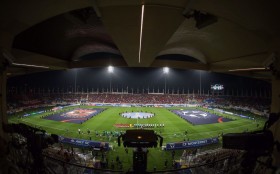 استاد آل نهيان يستعيد «الأجواء المونديالية» بعد عقدين من الزمان