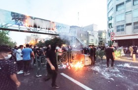 الاحتجاجات الدامية تتواصل في إيران لليوم السادس