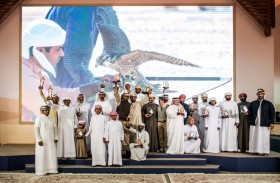 8 أشواط في منافسات «الناشئين» ببطولة فزاع للصيد بالصقور 