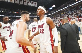 باتلر يقود ميامي لحسم المواجهة الأولى ضد سلتيكس 