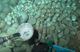 كنز تحت الماء يعود لآلاف السنين