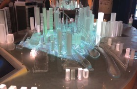 بيوت الأطفال الخشبية تحاكي الزوار في جناح السويد في أكسبو 2020 