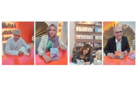 كتاب يشيدون بركن التوقيع في معرض الشارقة الدولي للكتاب 