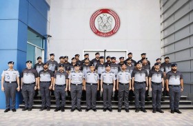 قائد عام شرطة أبوظبي يطلع على الجهود التطويرية بإدارة مسرح الجريمة