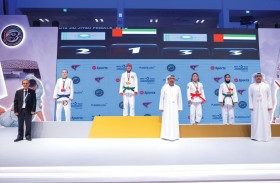 أداء قوي للمنتخب الوطني للسيدات في اليوم الثاني من النسخة 27 لبطولة العالم للجوجيتسو في أبوظبي